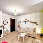 Lime Andros Maisonette By Hostandros * Apróvaton